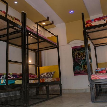12 Monks Backpackers Community Vandrarhem Pushkar Exteriör bild