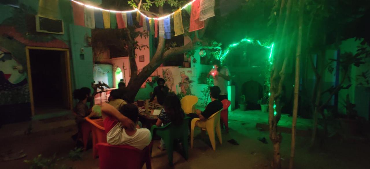 12 Monks Backpackers Community Vandrarhem Pushkar Exteriör bild