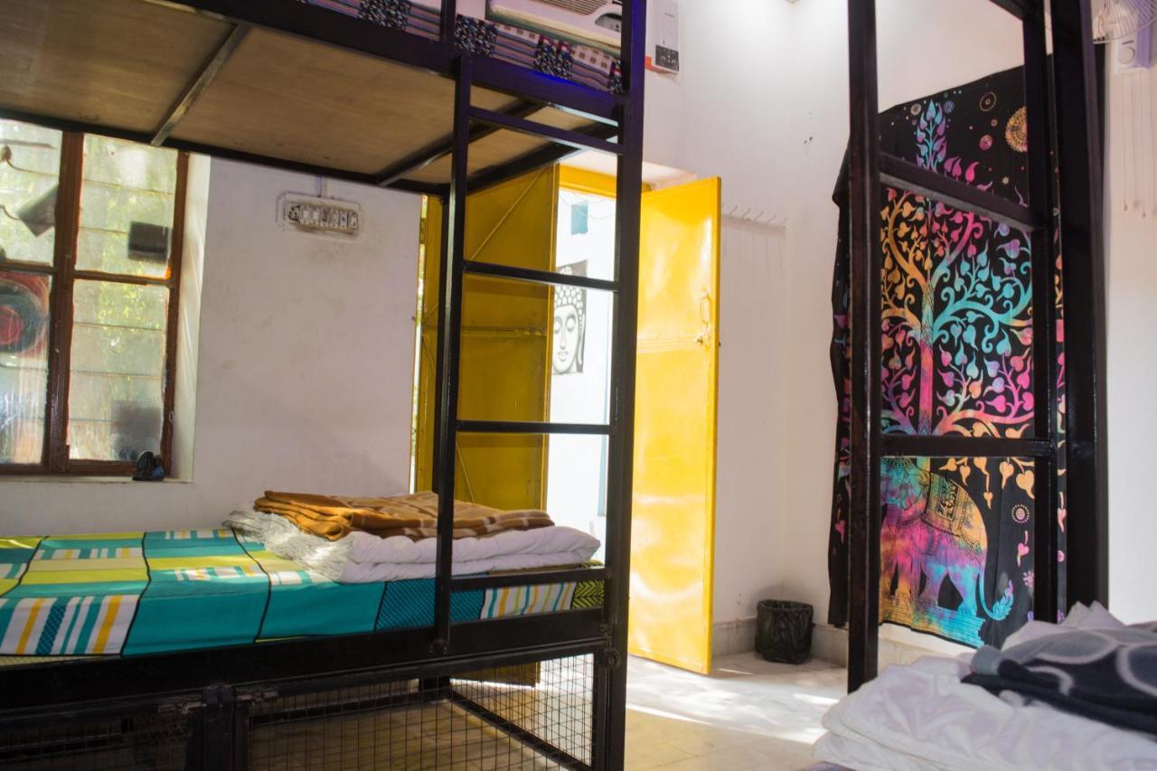 12 Monks Backpackers Community Vandrarhem Pushkar Exteriör bild