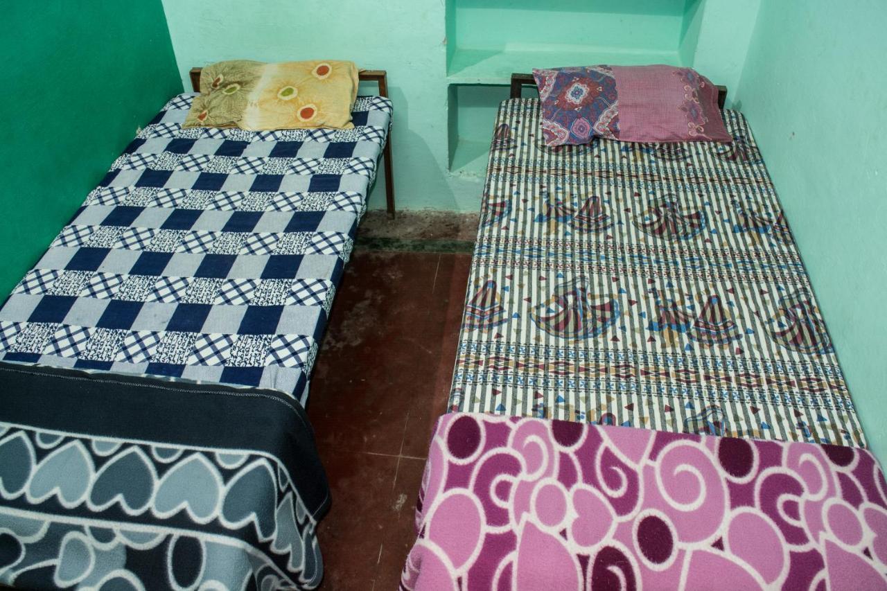 12 Monks Backpackers Community Vandrarhem Pushkar Exteriör bild