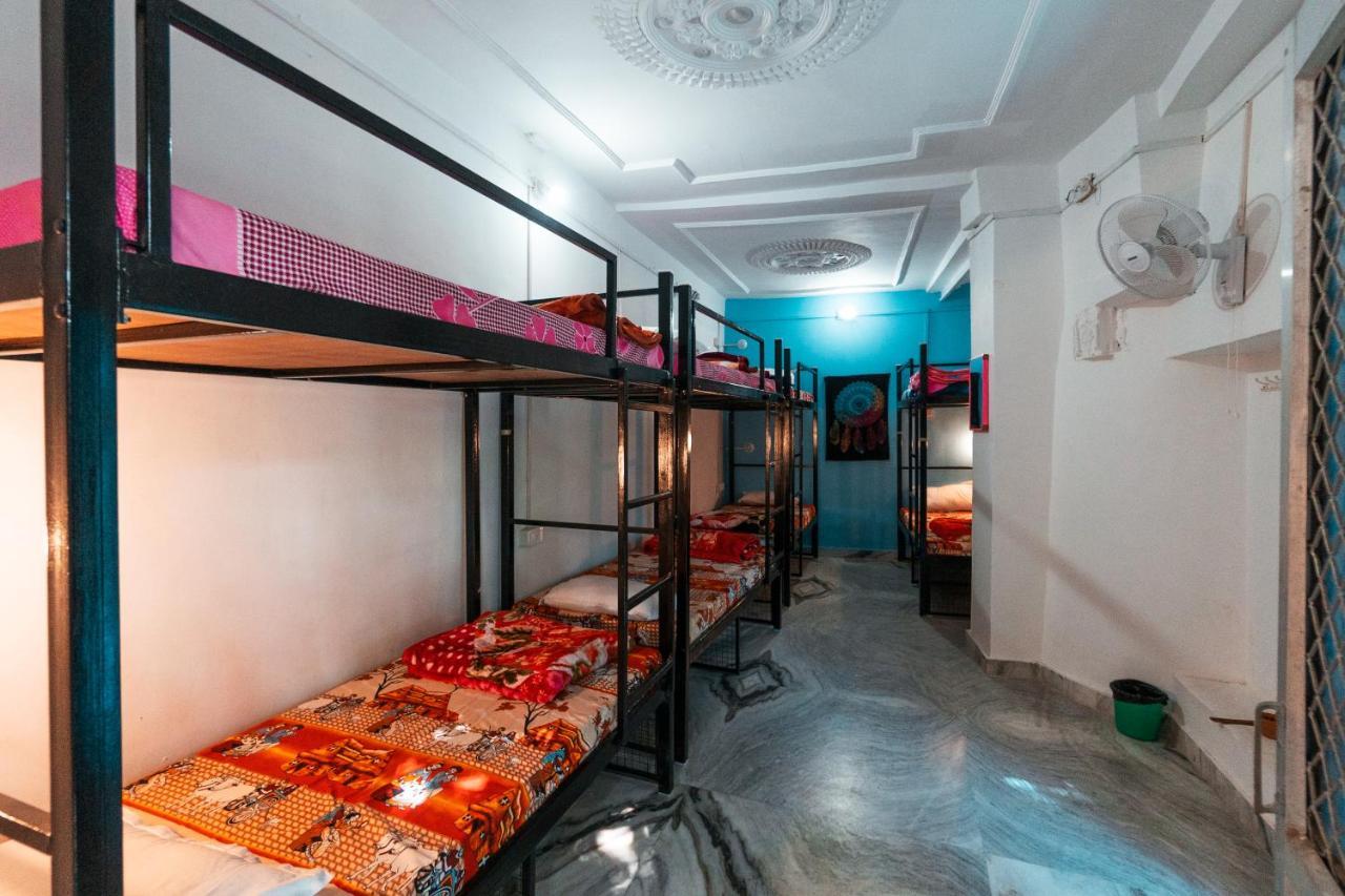 12 Monks Backpackers Community Vandrarhem Pushkar Exteriör bild